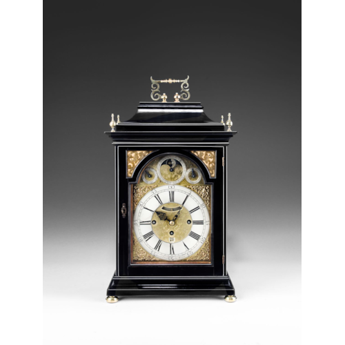 BRACKET CLOCK